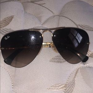 Gold Ray-Bans